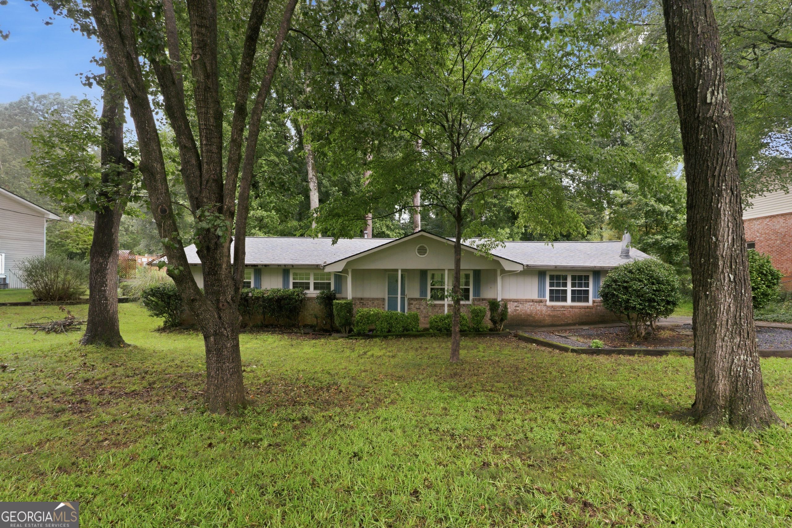 2162 Chestnut Place Property Photo 1