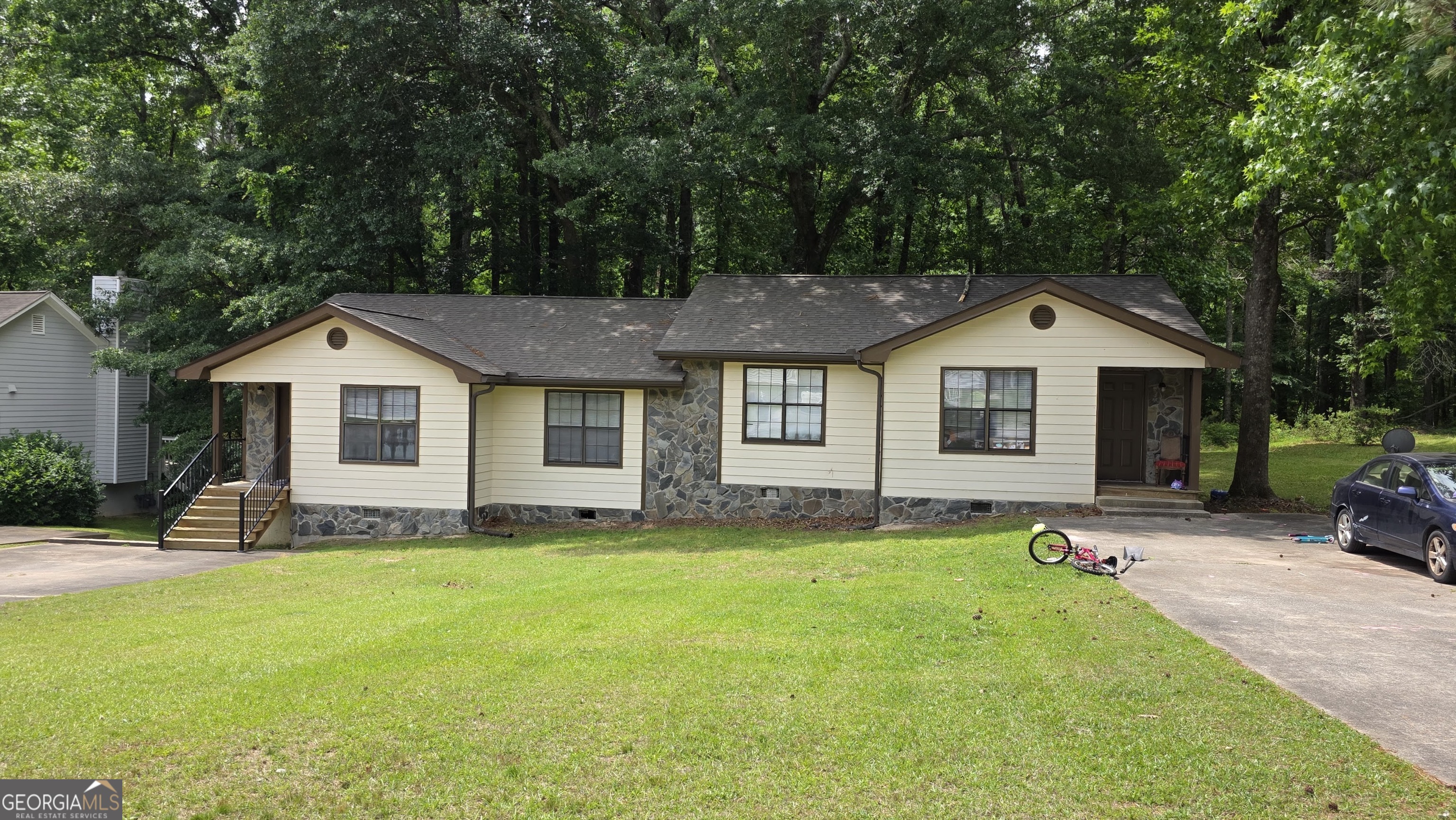 215 Handley Court