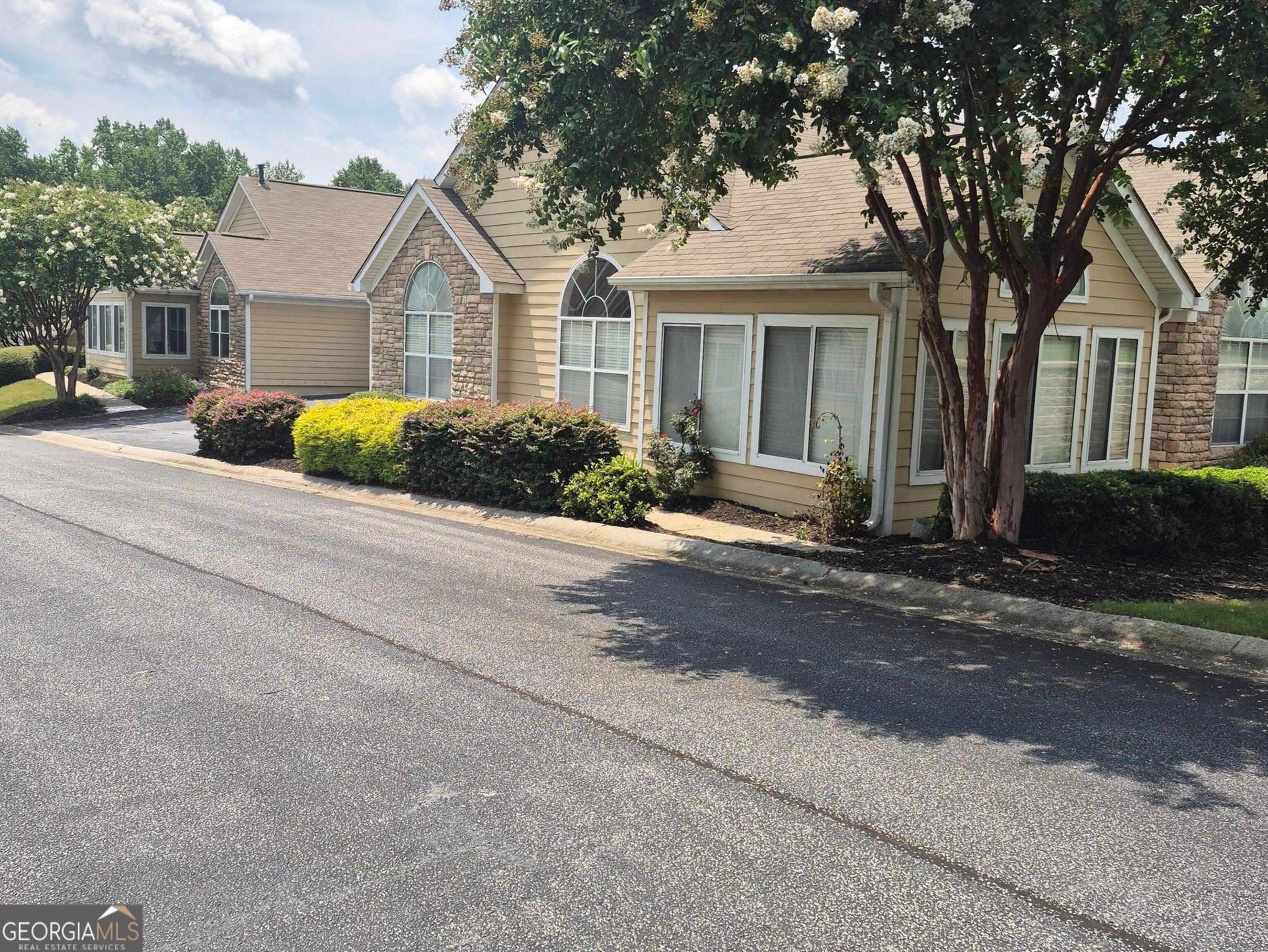 2191 Rockbridge Road Apt 2101 Property Photo 2