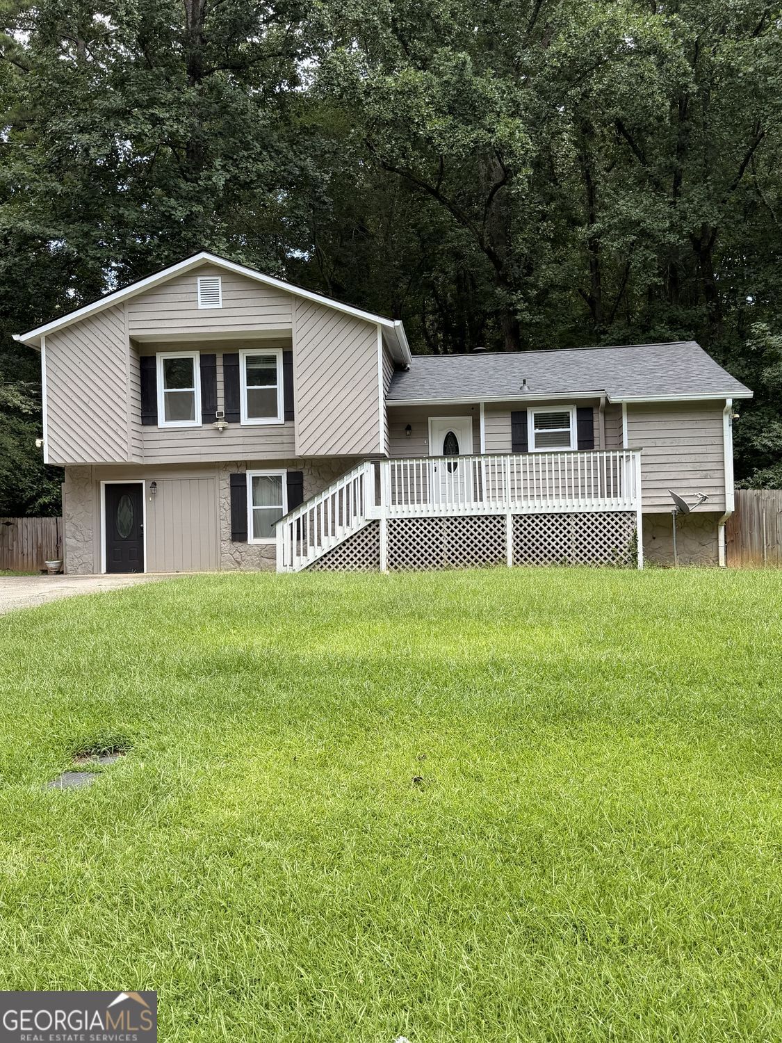 3182 Carmel Drive # 30135 Property Photo 1