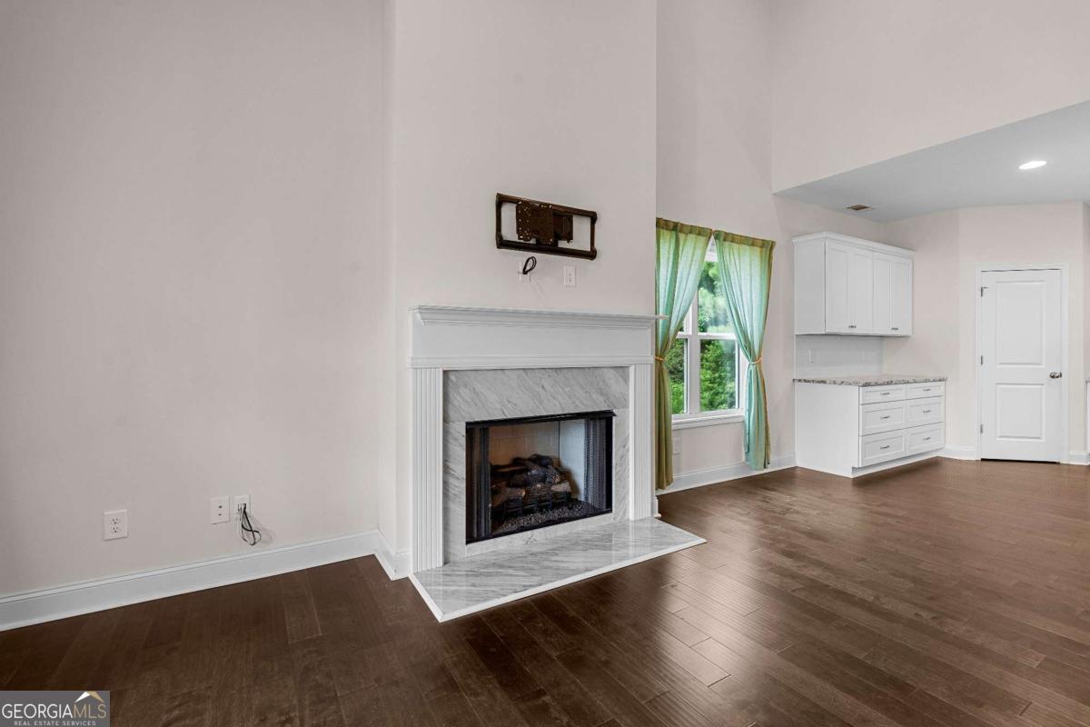 338 Lana Lane Property Photo 8