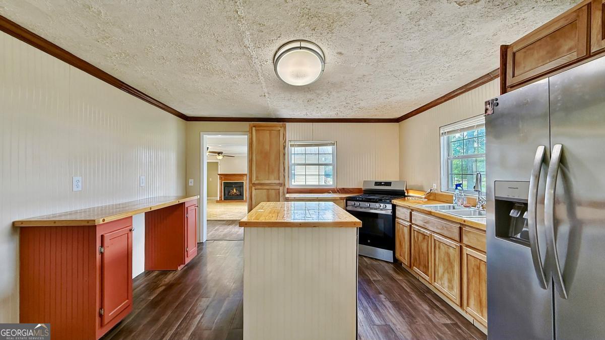 77 York Drive Ne Property Photo 11