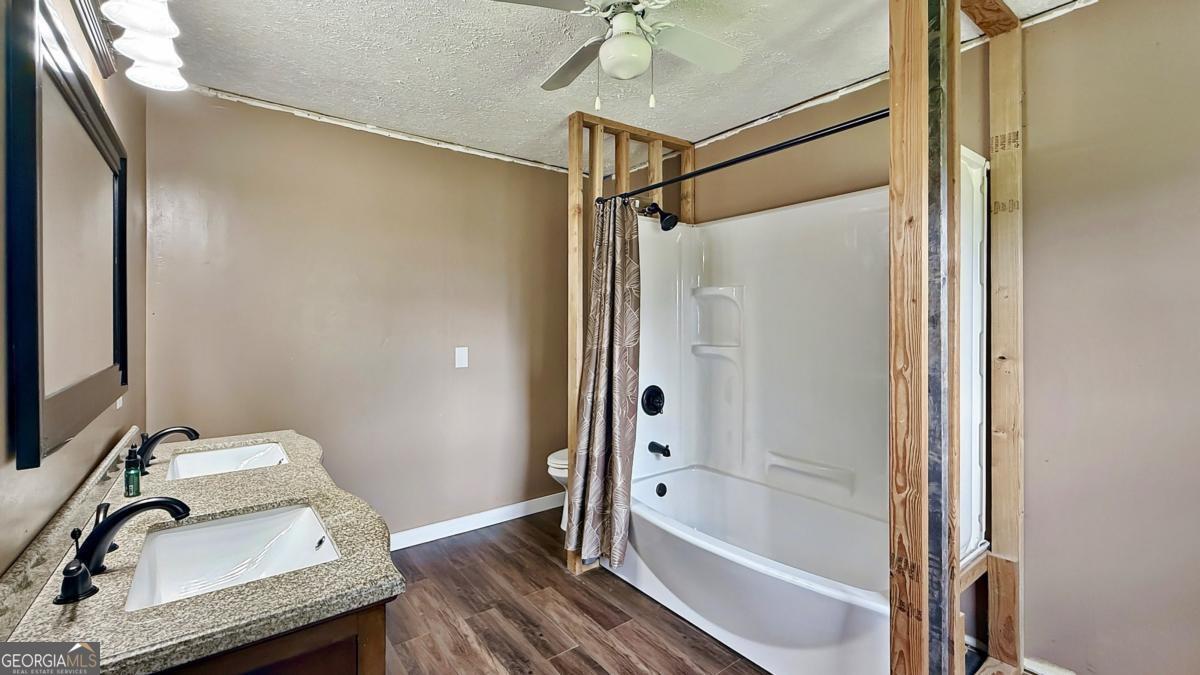 77 York Drive Ne Property Photo 17