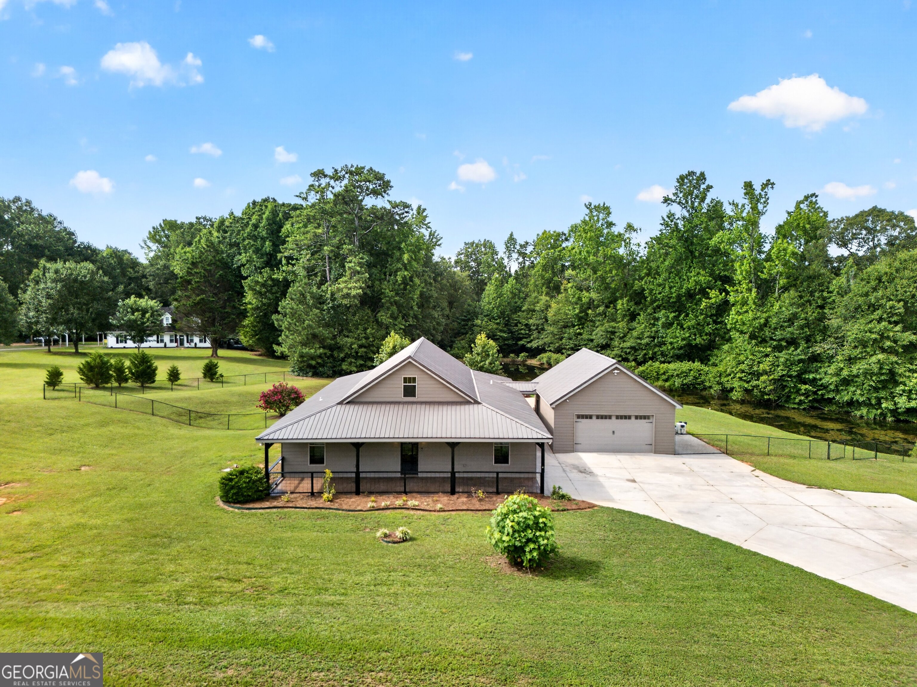 1723 Drew Allen Road Property Photo 1