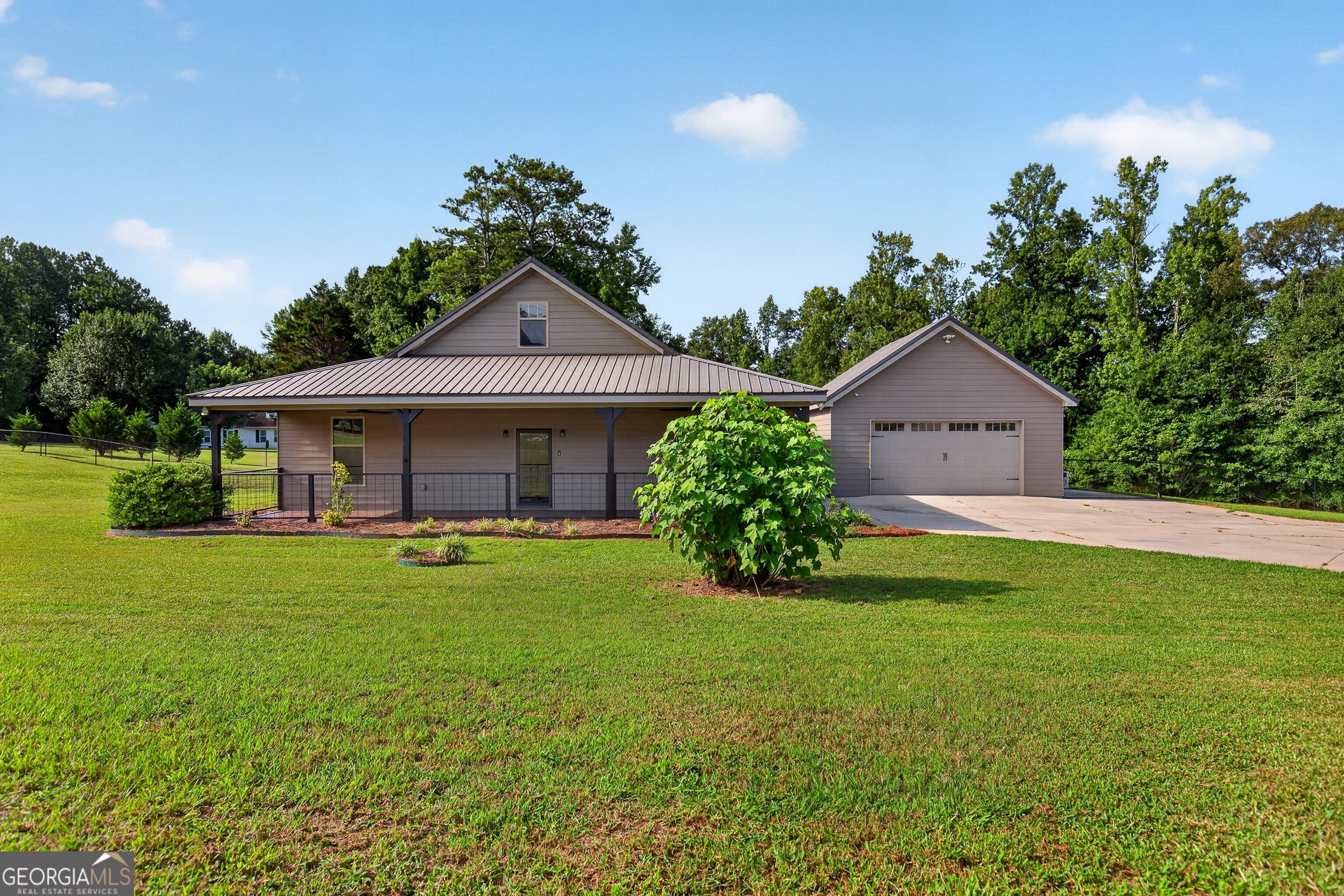 1723 Drew Allen Road Property Photo 2