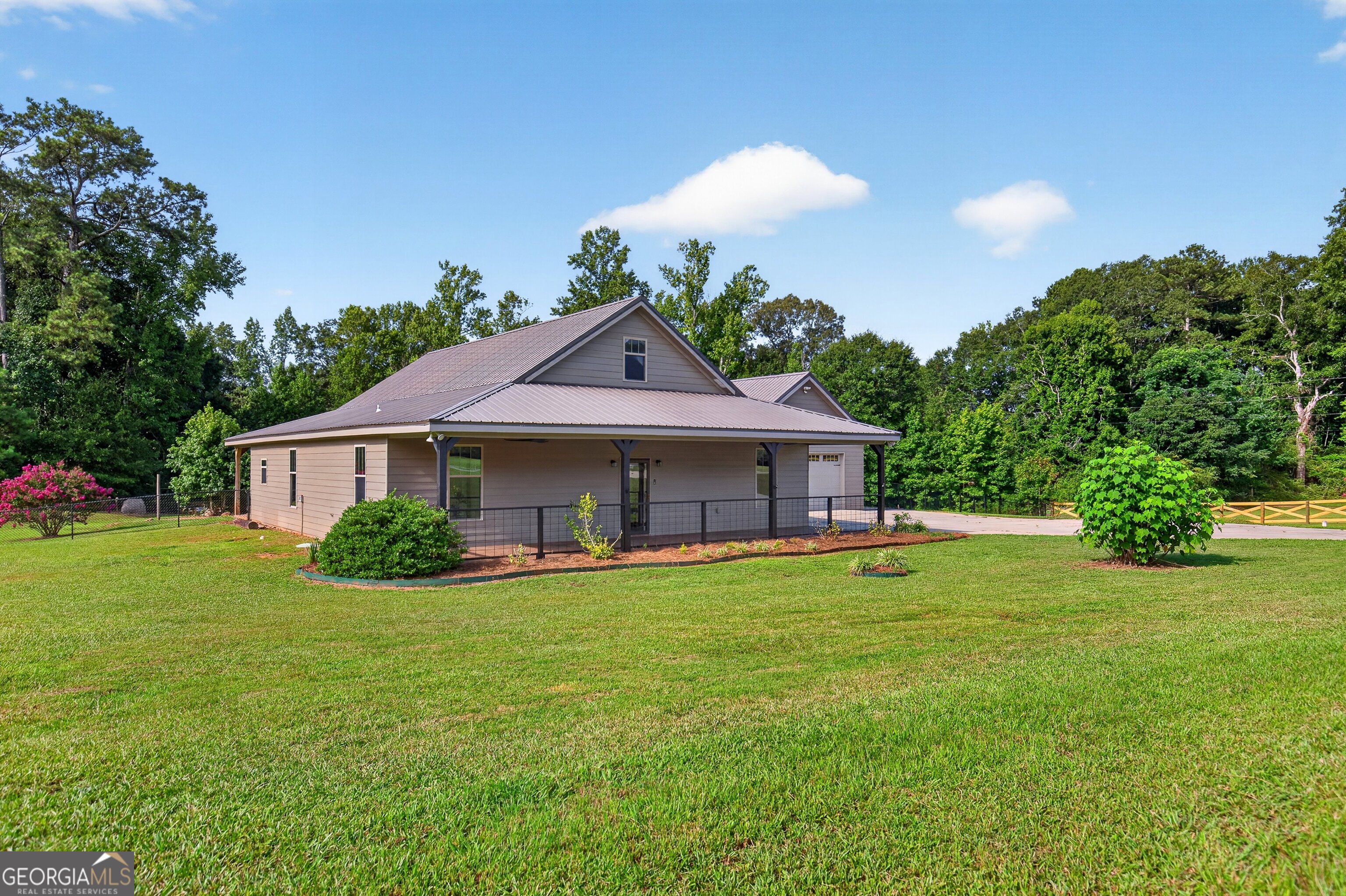 1723 Drew Allen Road Property Photo 3