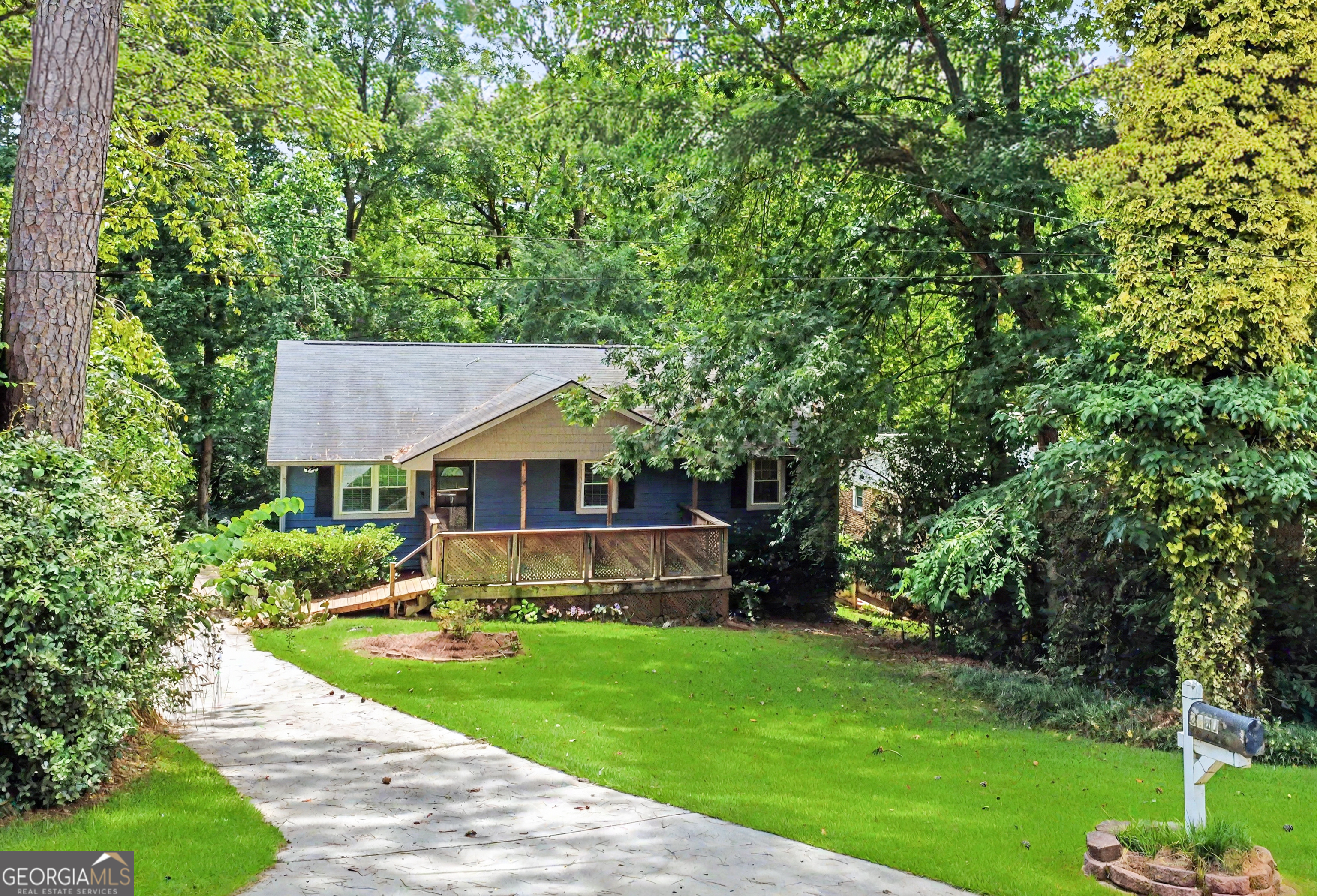 3180 Oak Drive Property Photo 1