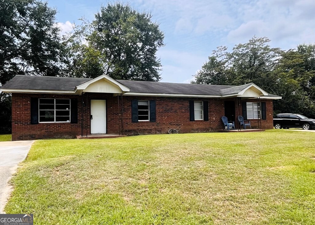 408 Emily Avenue Property Photo 3