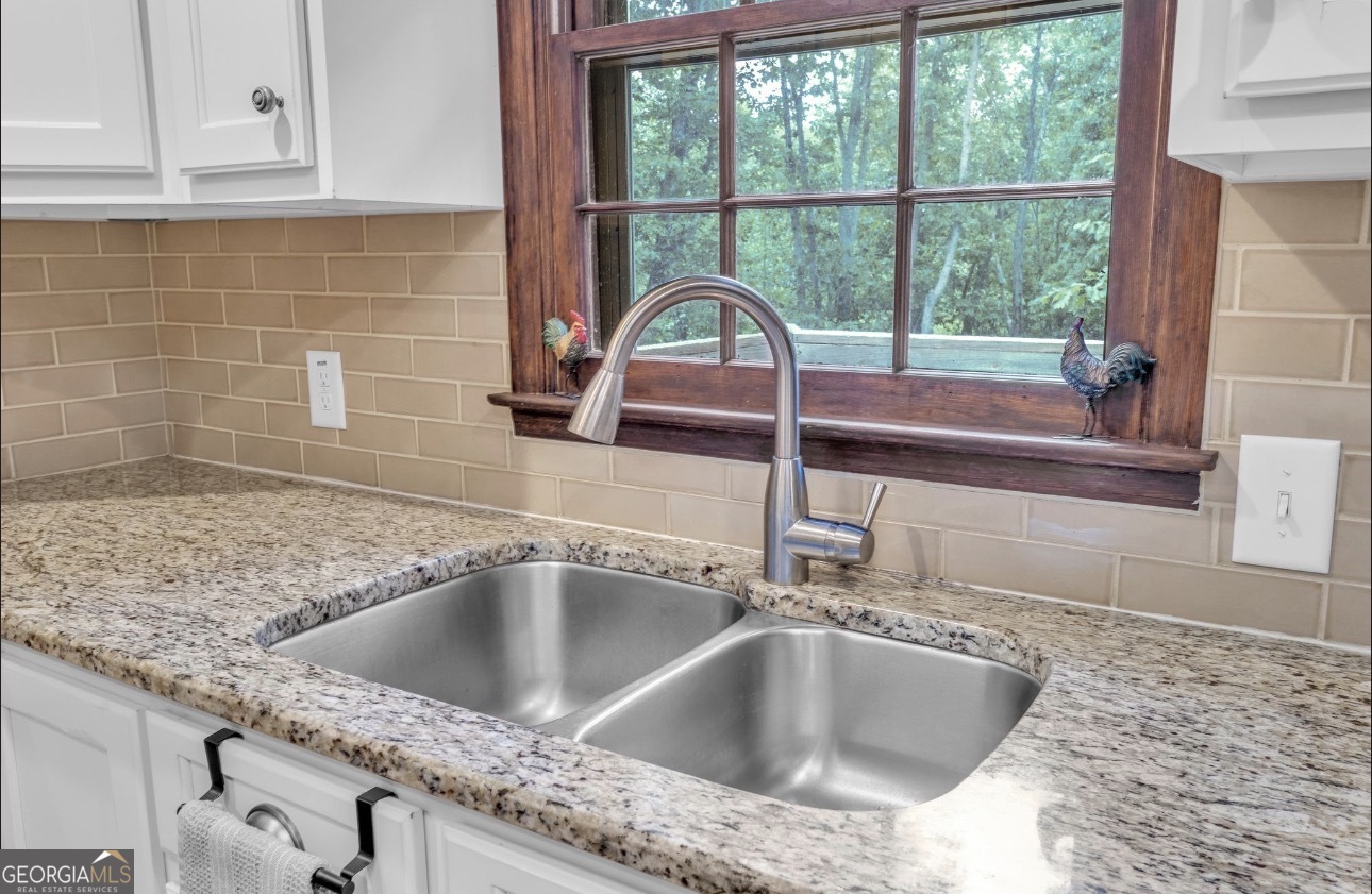 285 Wolf Den Road Property Photo 22