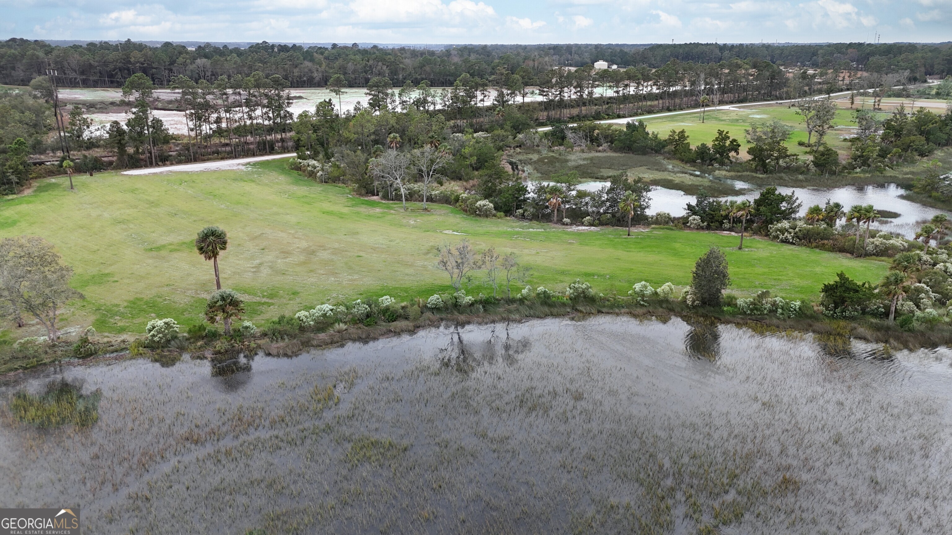 121 Anglers Way Property Photo 7