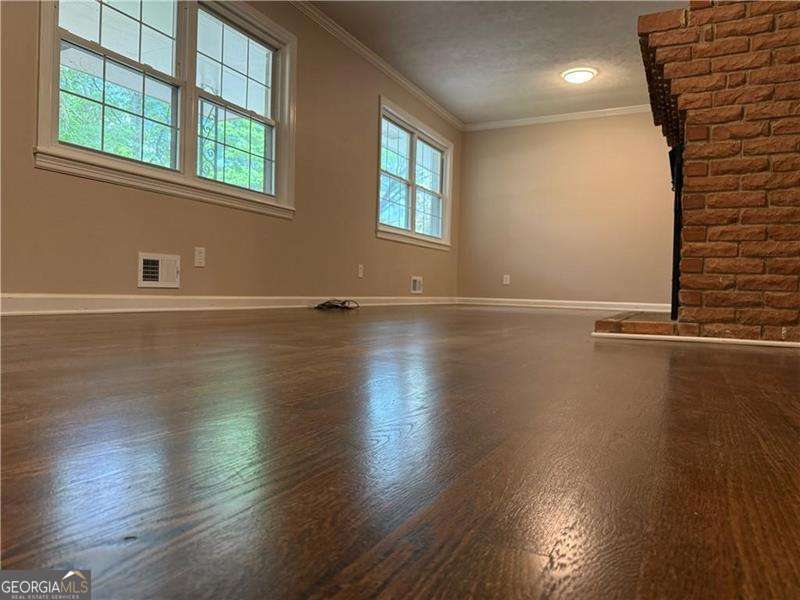 782 Prince Avenue Property Photo 4