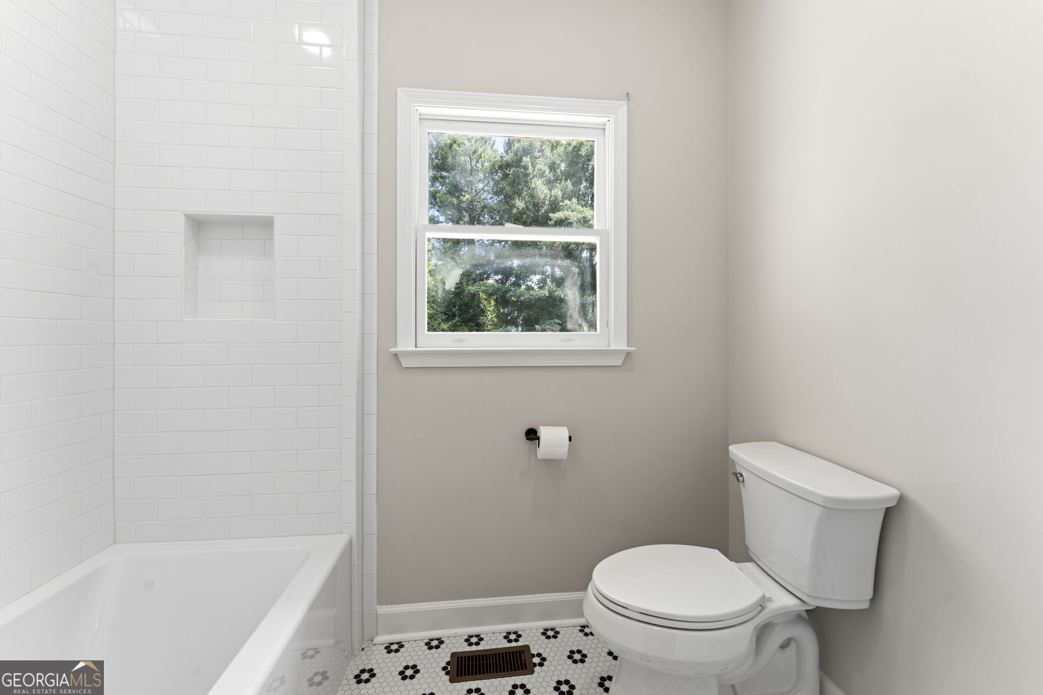 204 St. Anthony's Property Photo 35