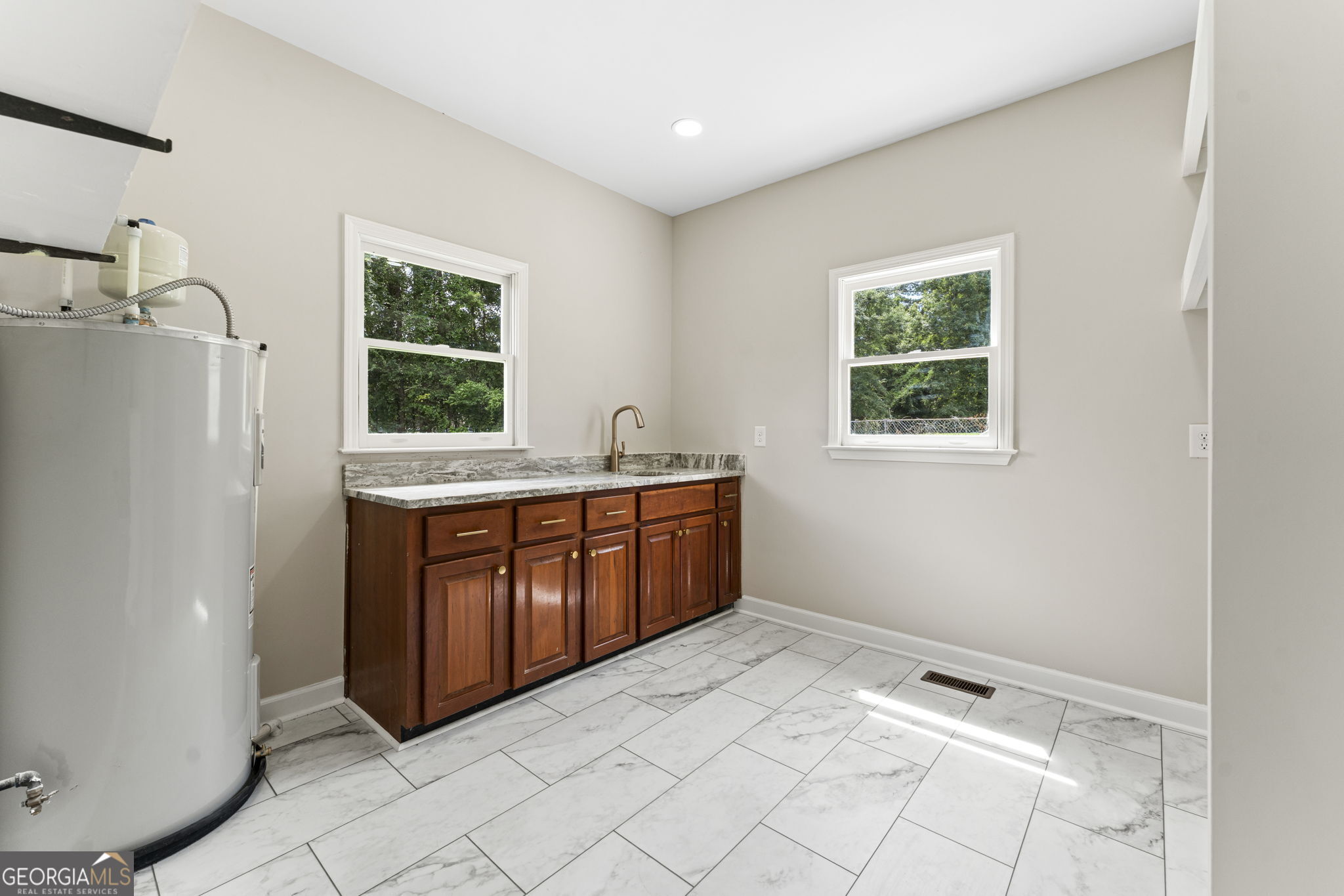 204 St. Anthony's Property Photo 39