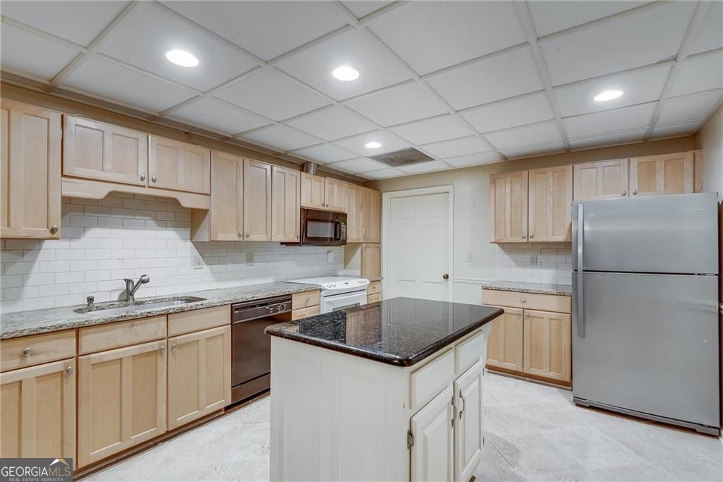 4085 Roxburgh Drive Property Photo 49