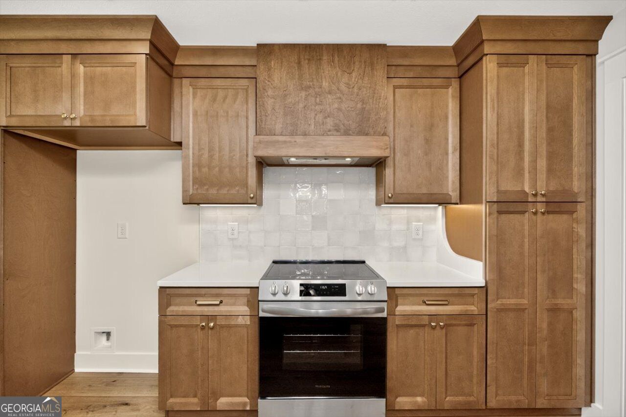 208 Hampton Chase Property Photo 14