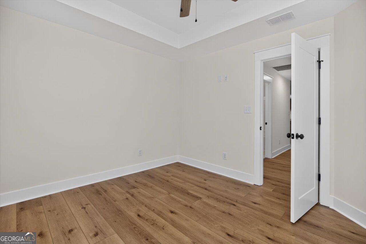 208 Hampton Chase Property Photo 41