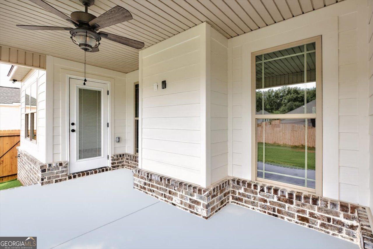 208 Hampton Chase Property Photo 42