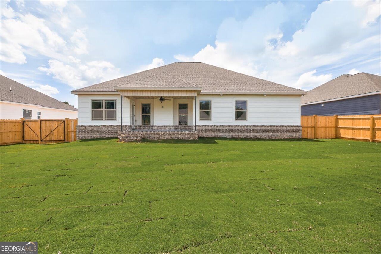 208 Hampton Chase Property Photo 44