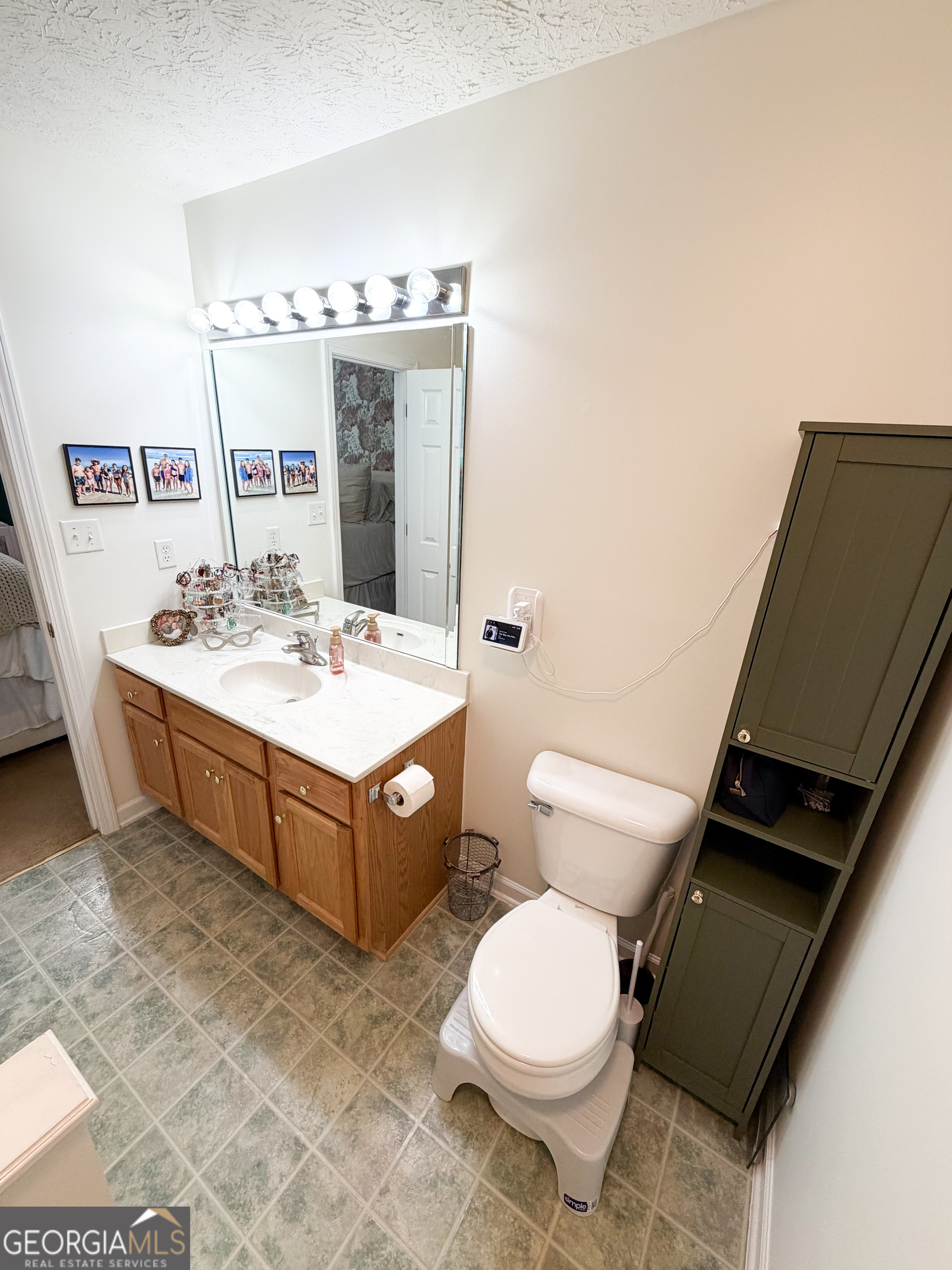 300 Edgemont Drive Property Photo 19