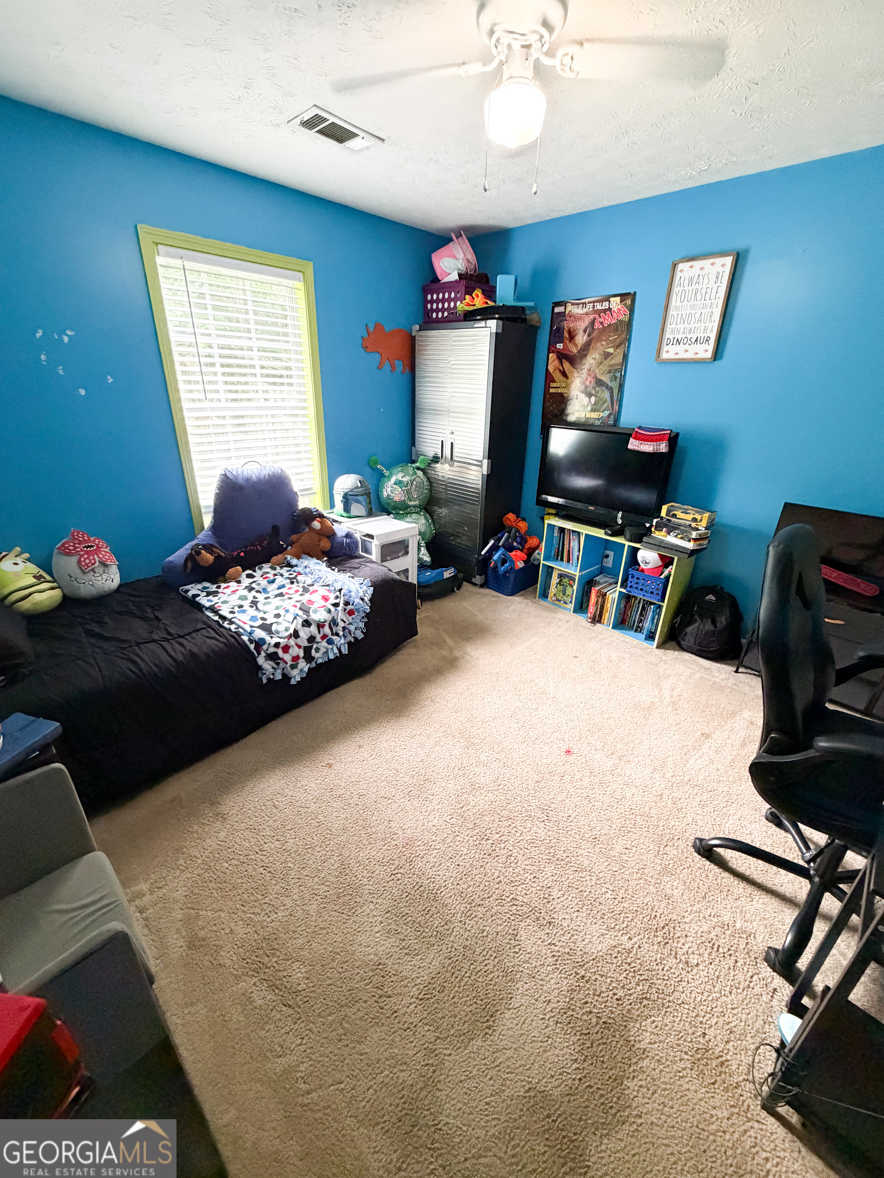 300 Edgemont Drive Property Photo 21