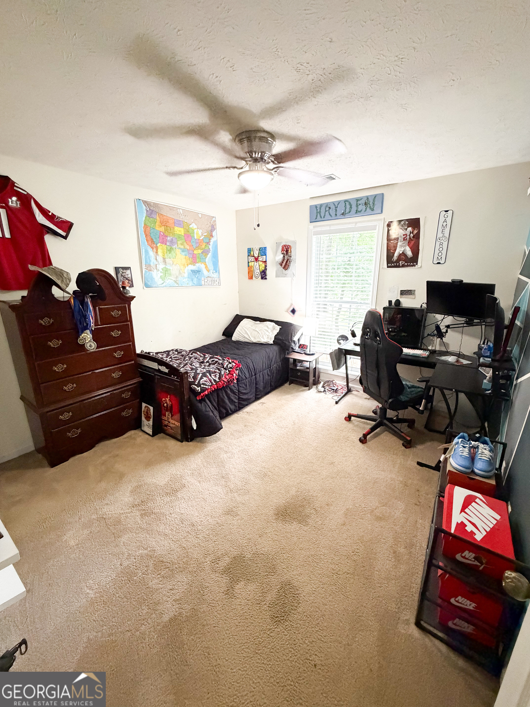 300 Edgemont Drive Property Photo 23
