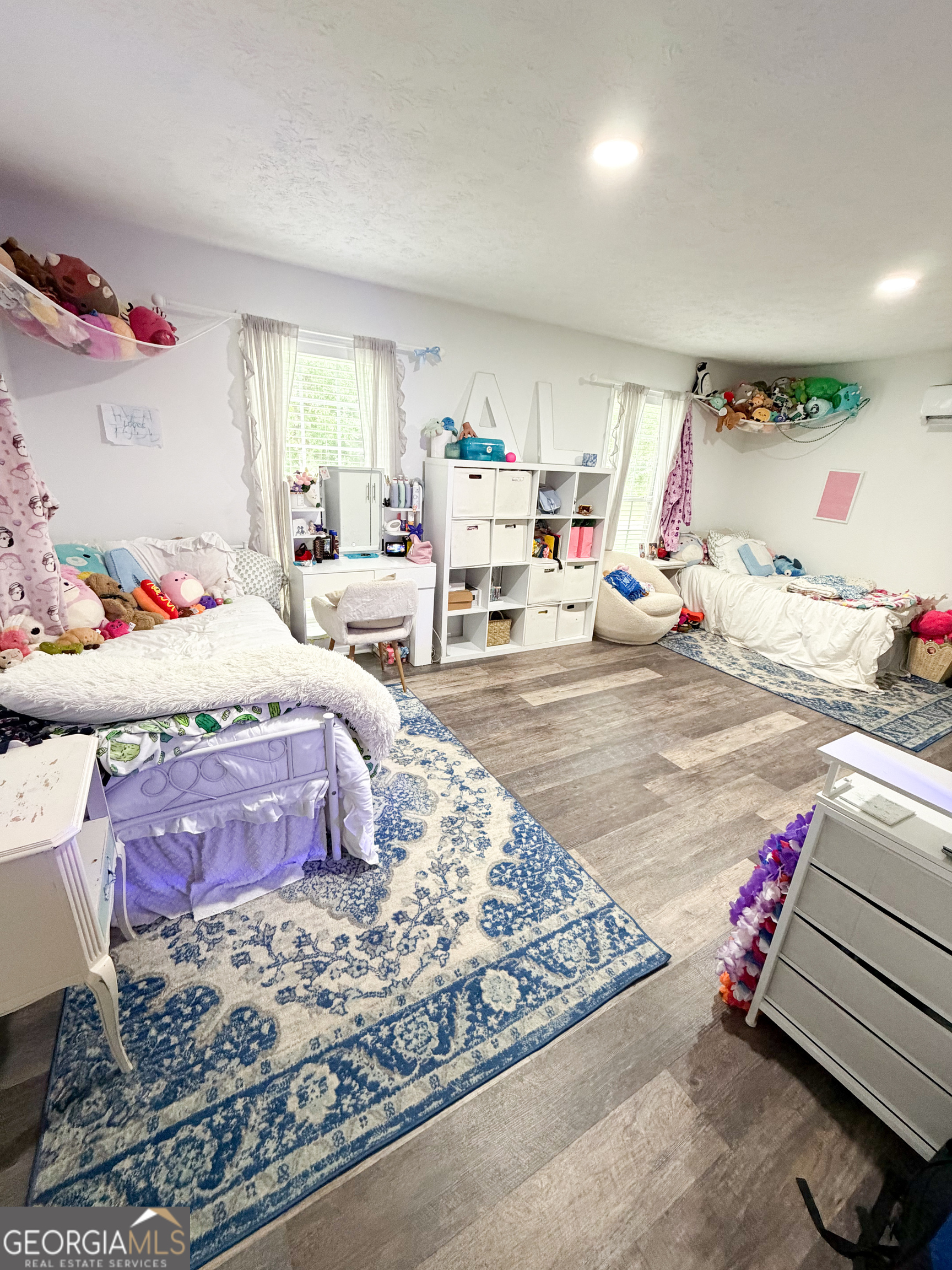 300 Edgemont Drive Property Photo 26