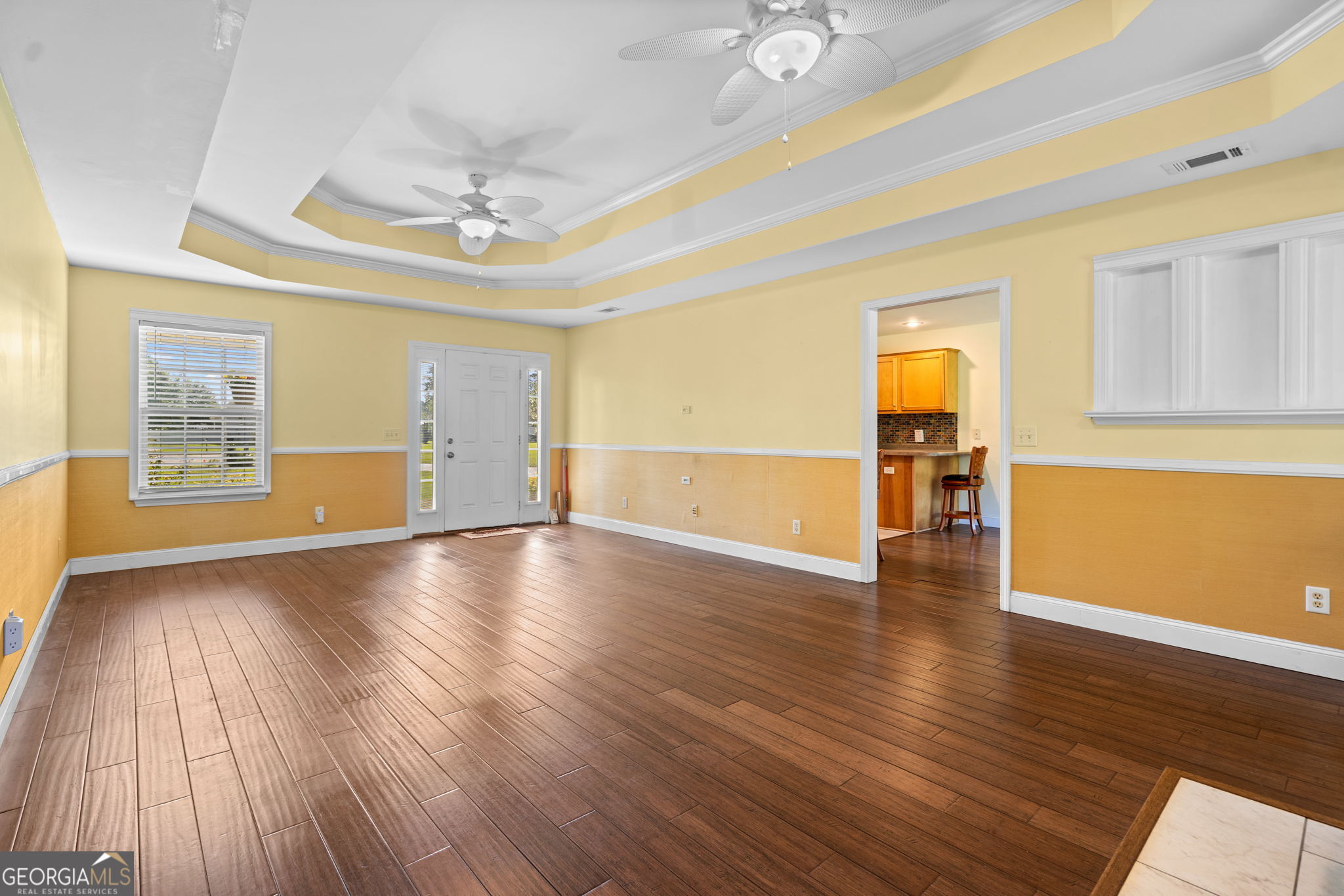 333 Labrador Lane Property Photo 6