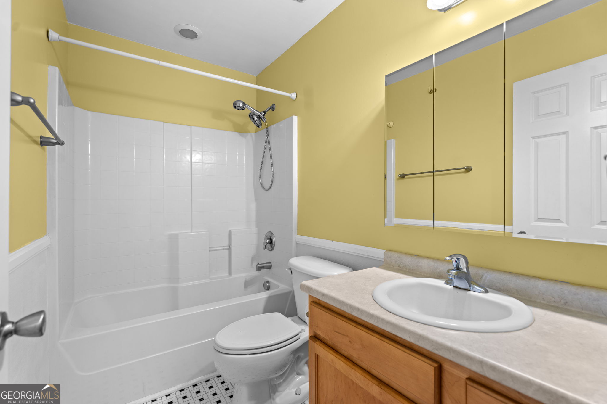 333 Labrador Lane Property Photo 18