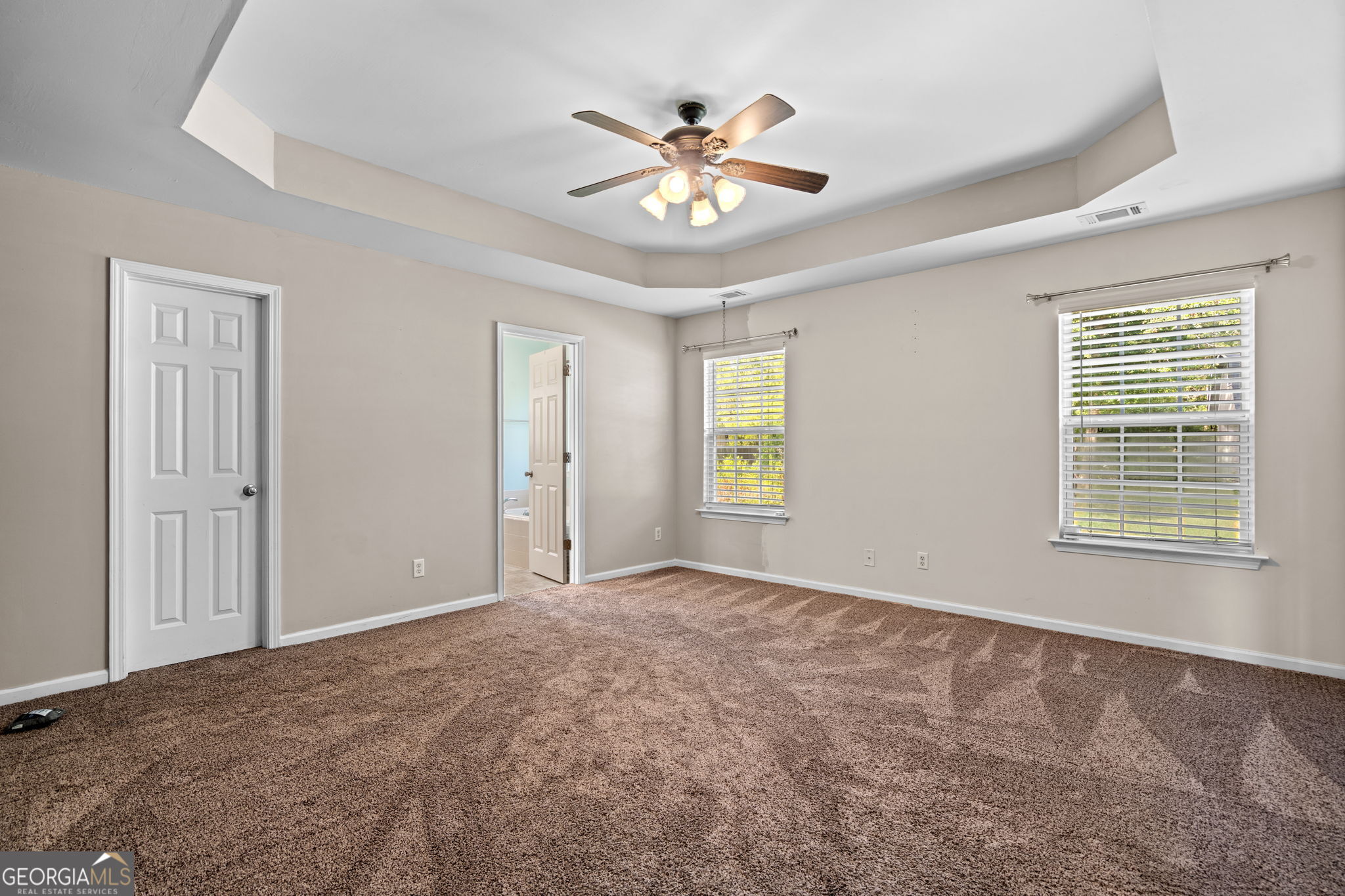 333 Labrador Lane Property Photo 23