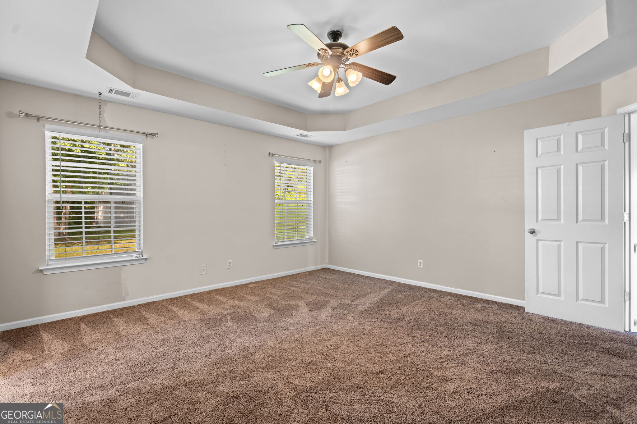 333 Labrador Lane Property Photo 24