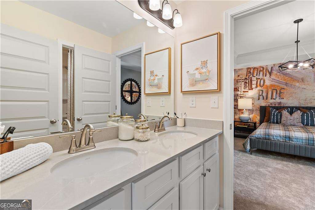 3652 Woody Way Property Photo 34