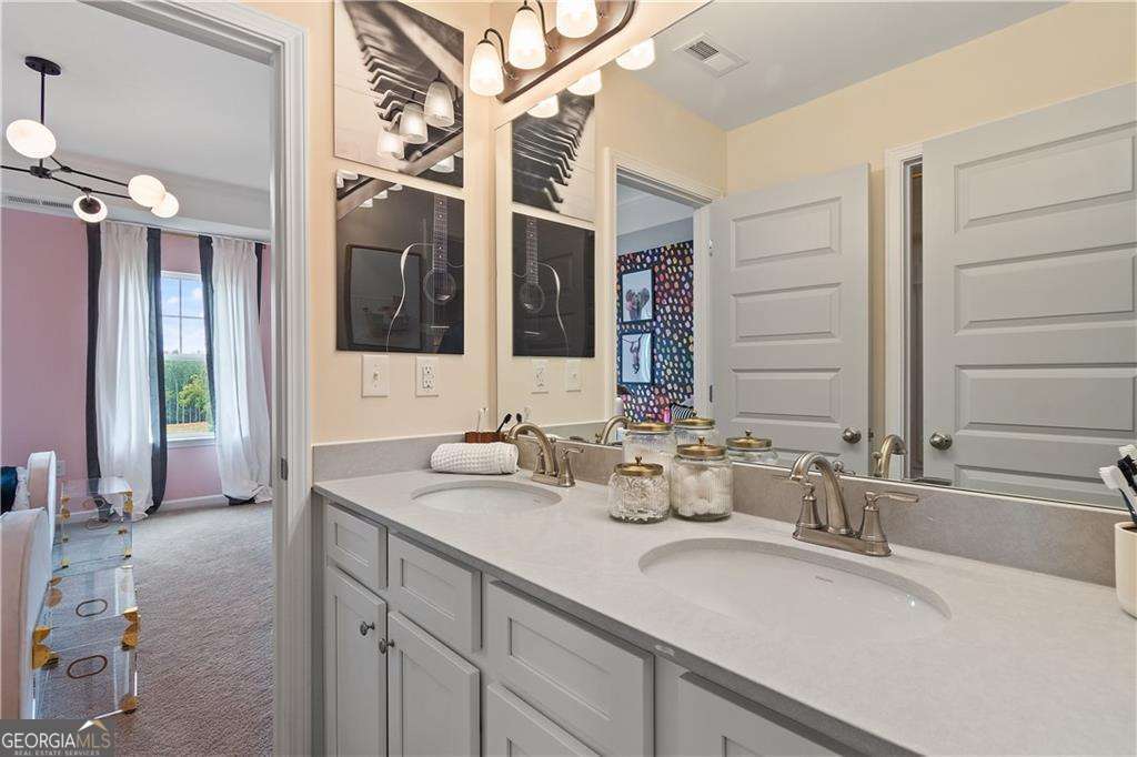 3652 Woody Way Property Photo 37