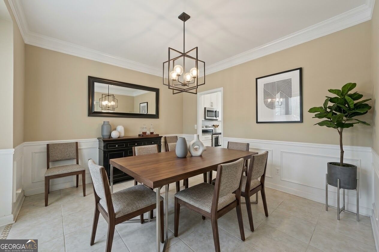 2895 Hilton Circle Nw Property Photo 4