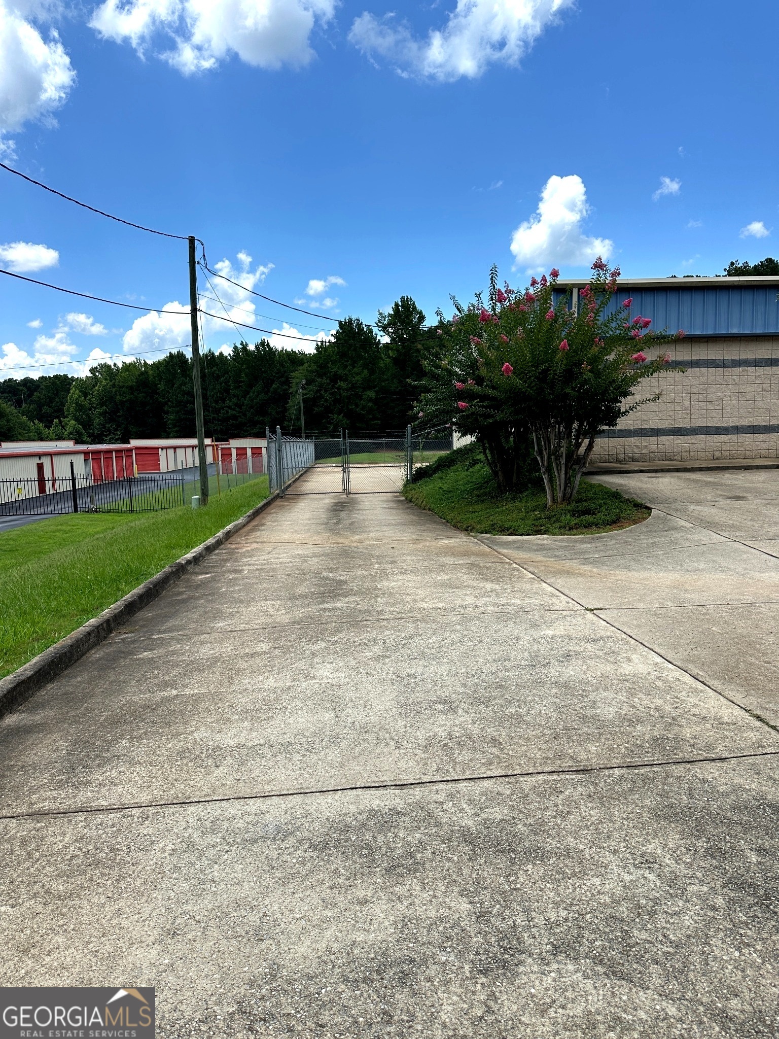 255 Collins Industrial Boulevard Property Photo 6
