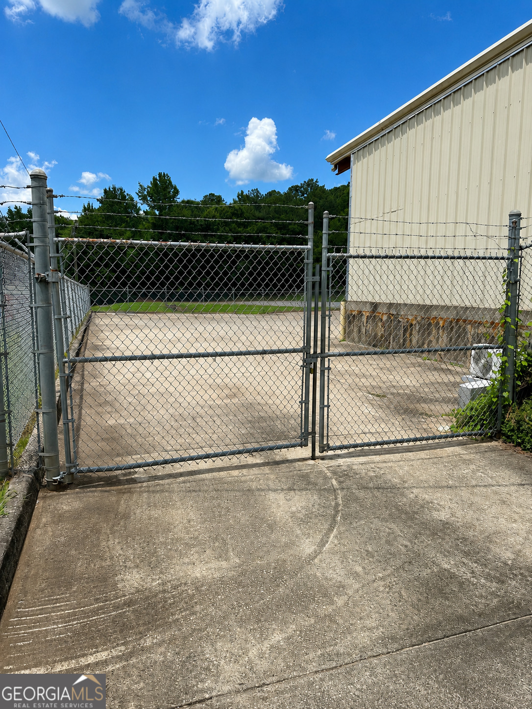 255 Collins Industrial Boulevard Property Photo 7