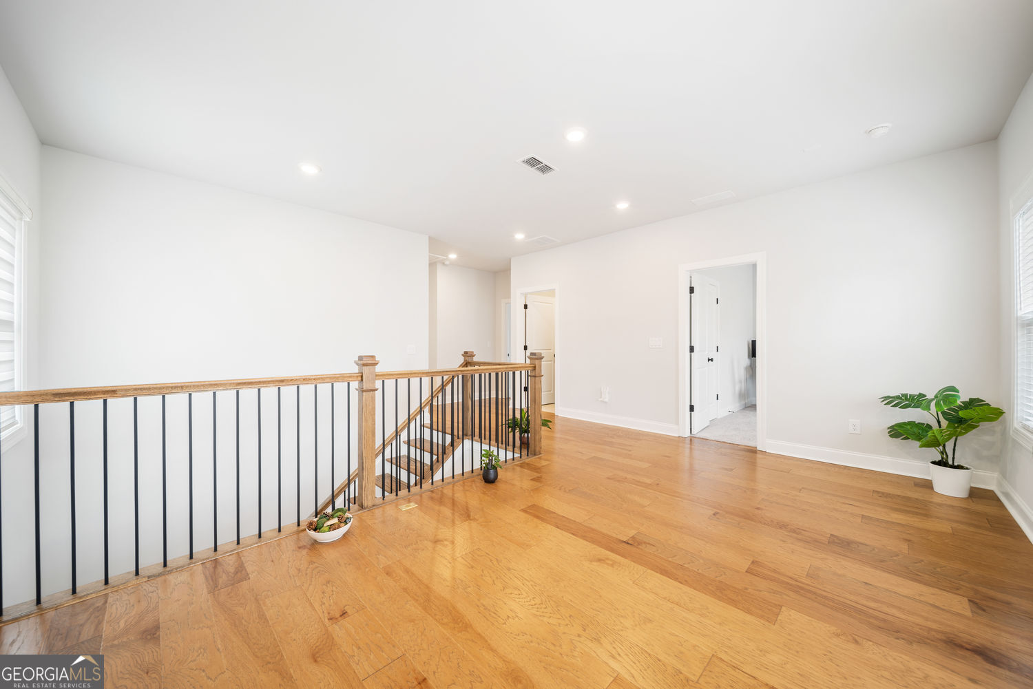 4469 Burton Bend Way Property Photo 10