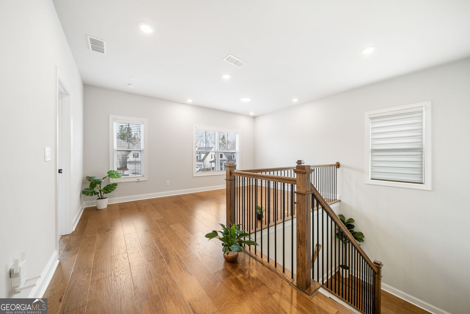 4469 Burton Bend Way Property Photo 11