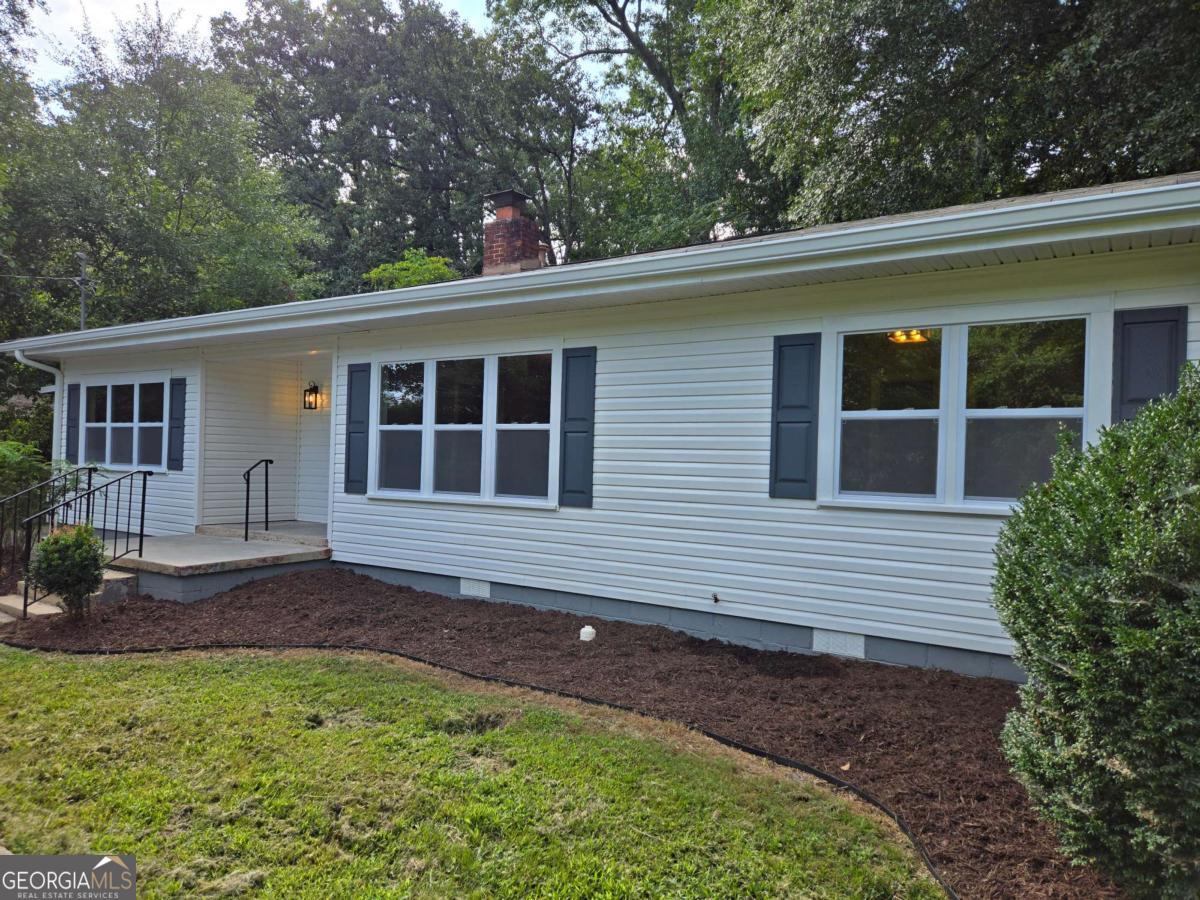 131 Mountain View Drive Property Photo 3