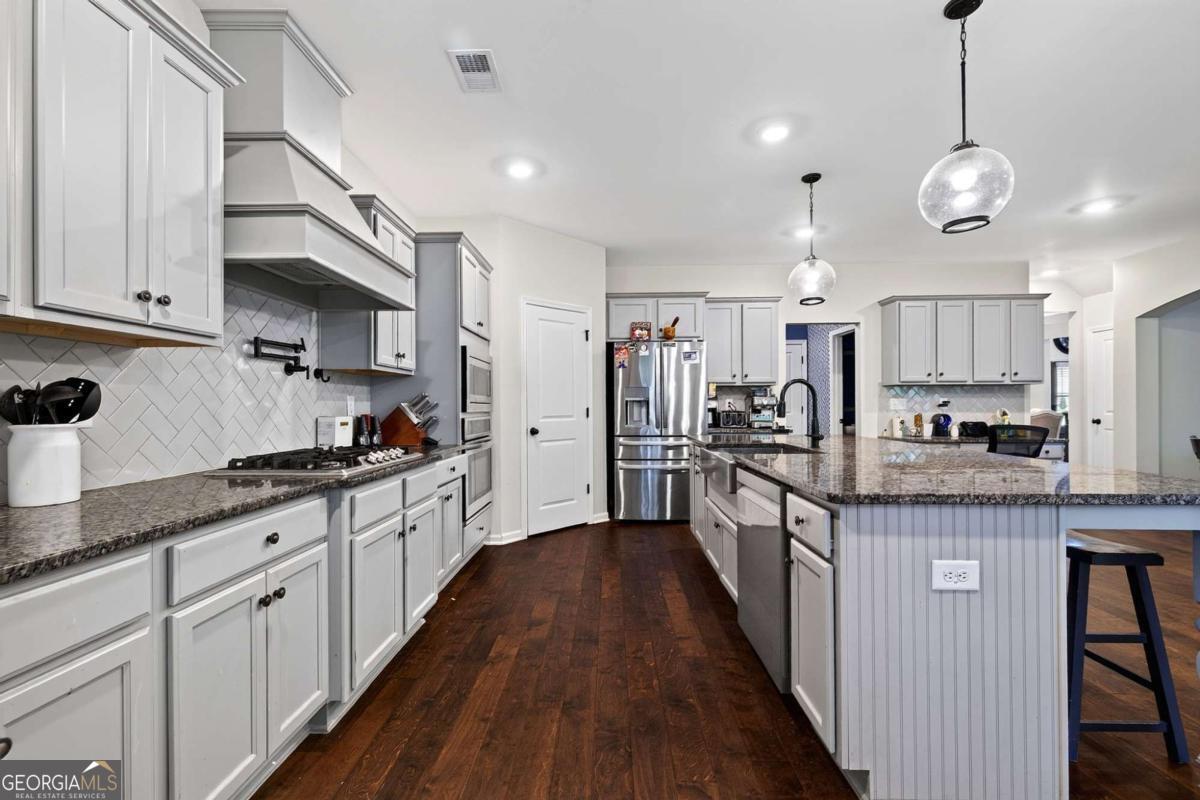 208 Seth Terrace Property Photo 16