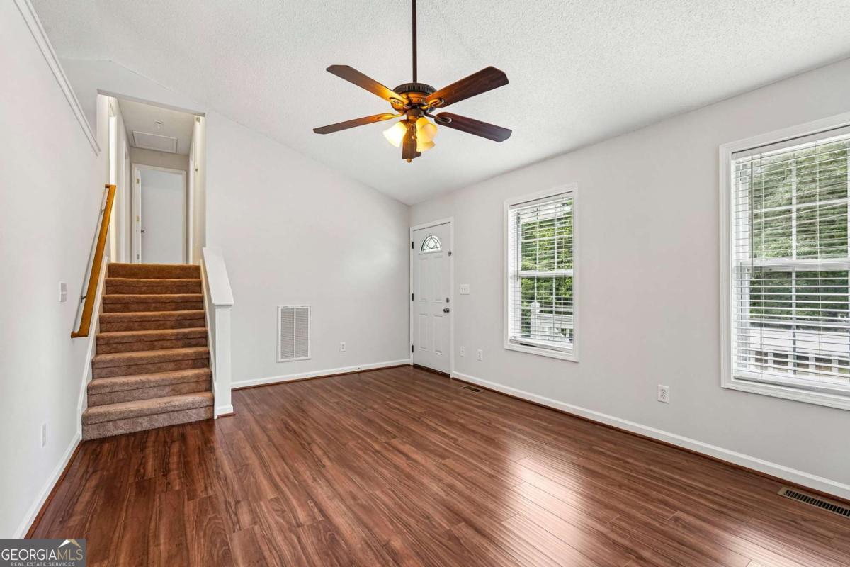 39 Ledbetter Place Property Photo 6