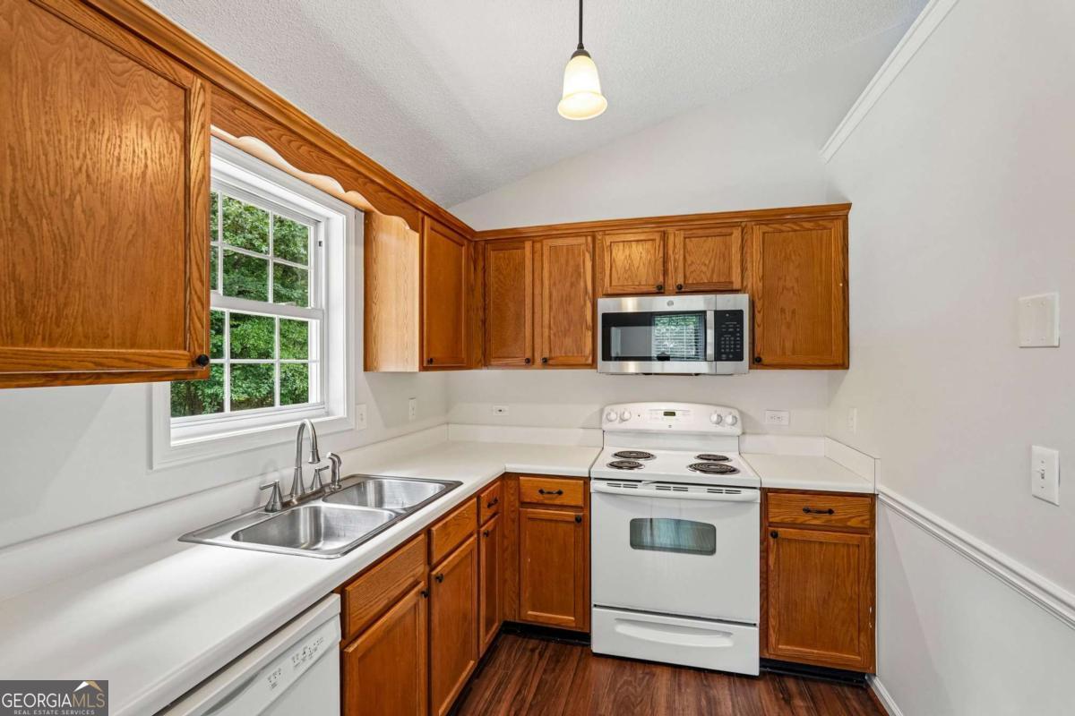 39 Ledbetter Place Property Photo 13