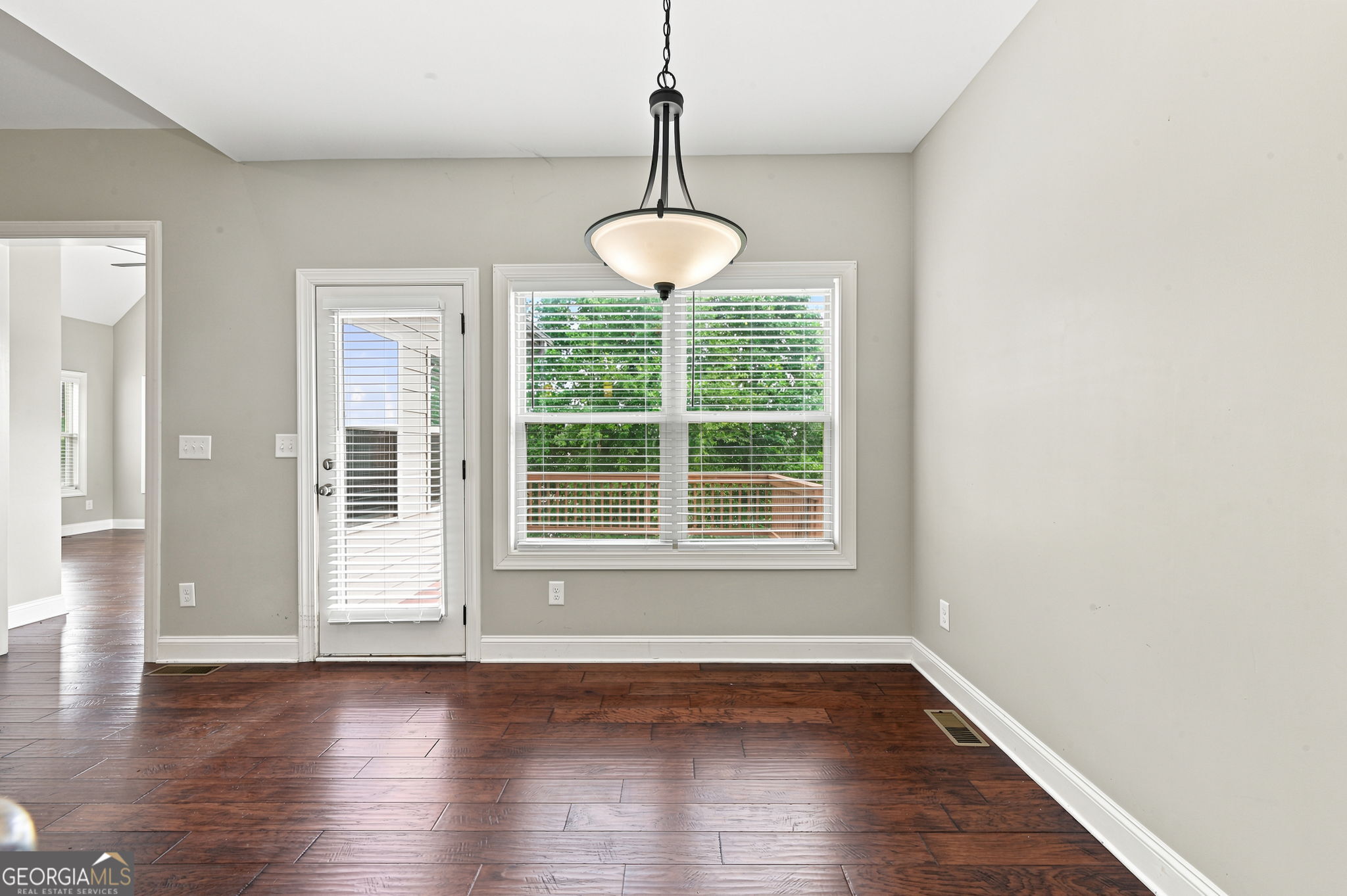 598 Willow Pointe Drive Property Photo 14