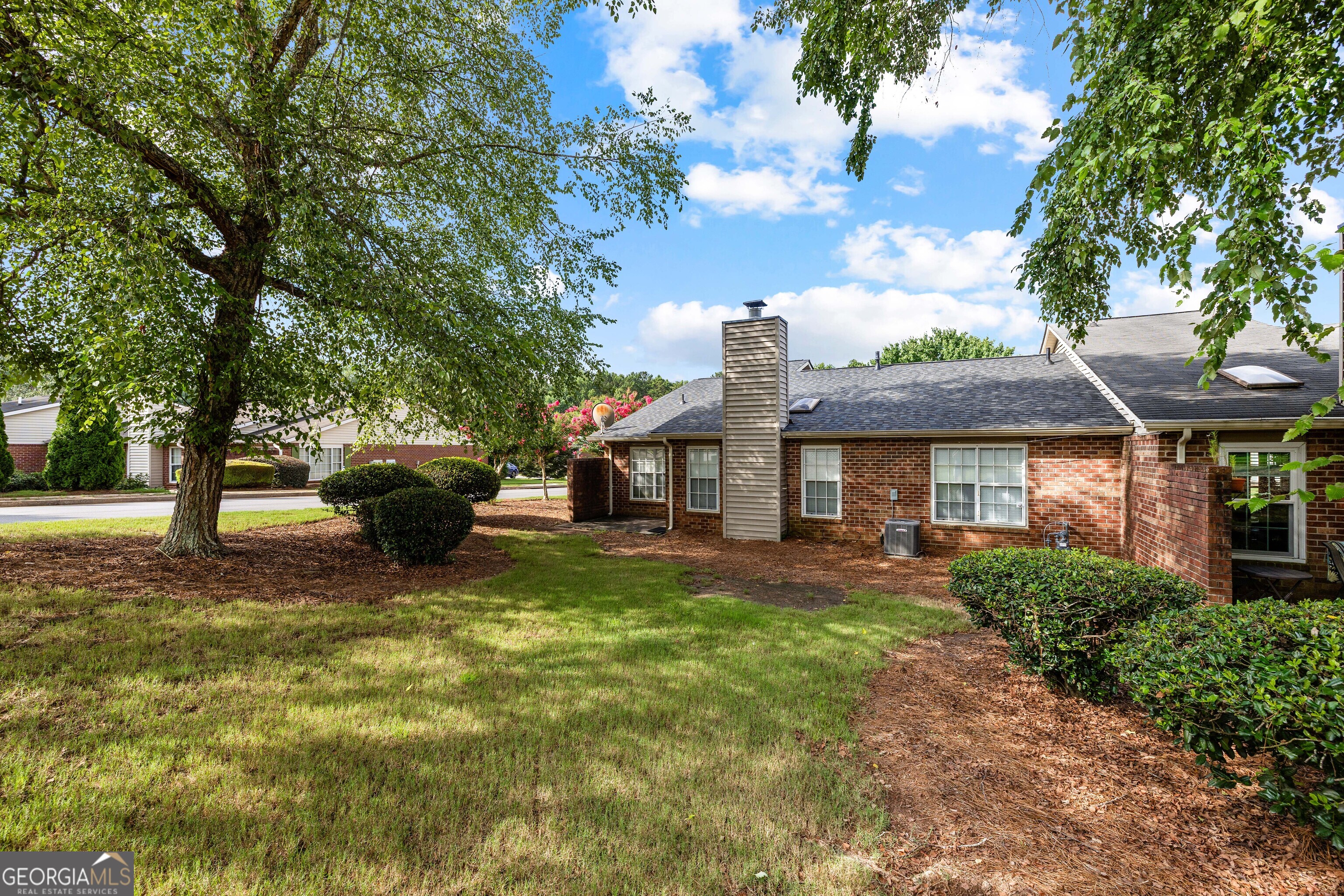 180 Monmouth Drive Property Photo 8