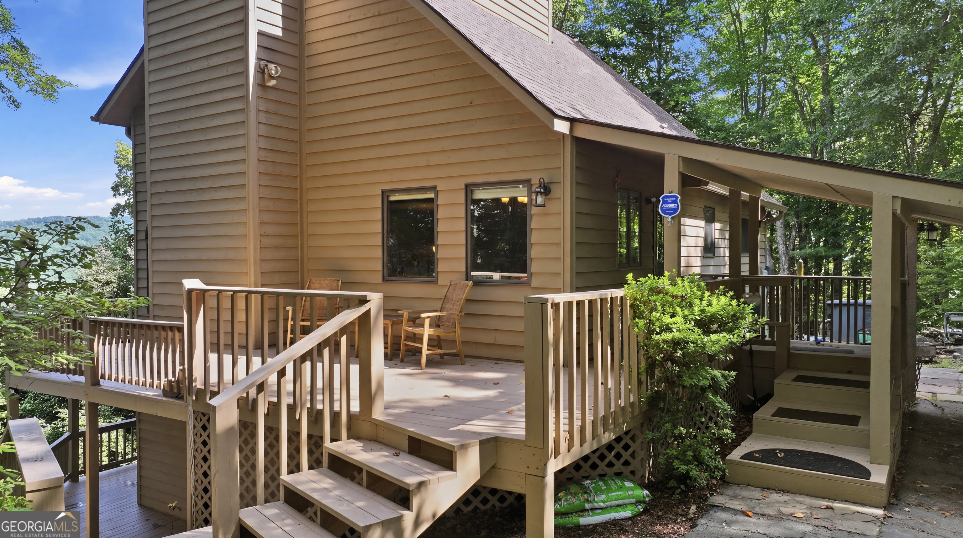 82 Appalachian Point Property Photo 2
