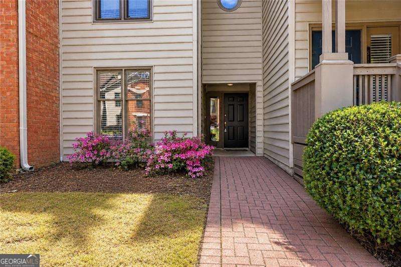 507 Garden Court Property Photo 1