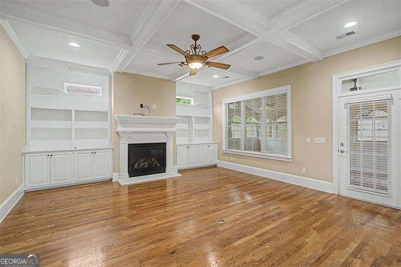 2327 Sandy Oaks Drive Property Photo 10