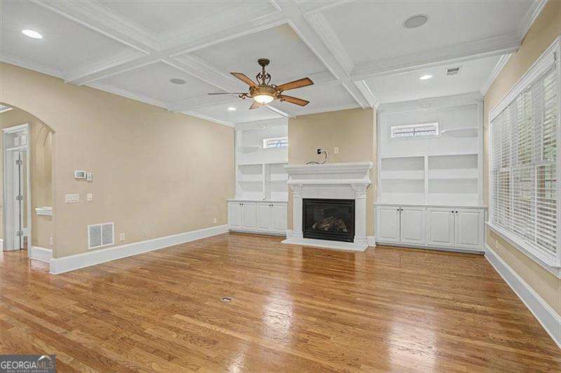 2327 Sandy Oaks Drive Property Photo 11