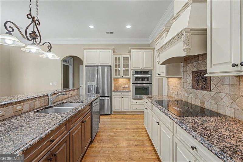 2327 Sandy Oaks Drive Property Photo 14