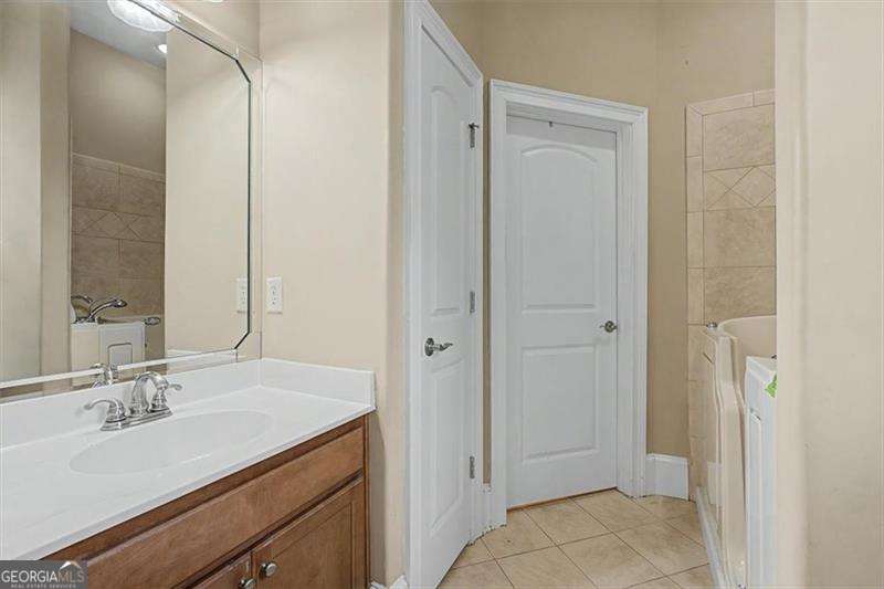 2327 Sandy Oaks Drive Property Photo 24