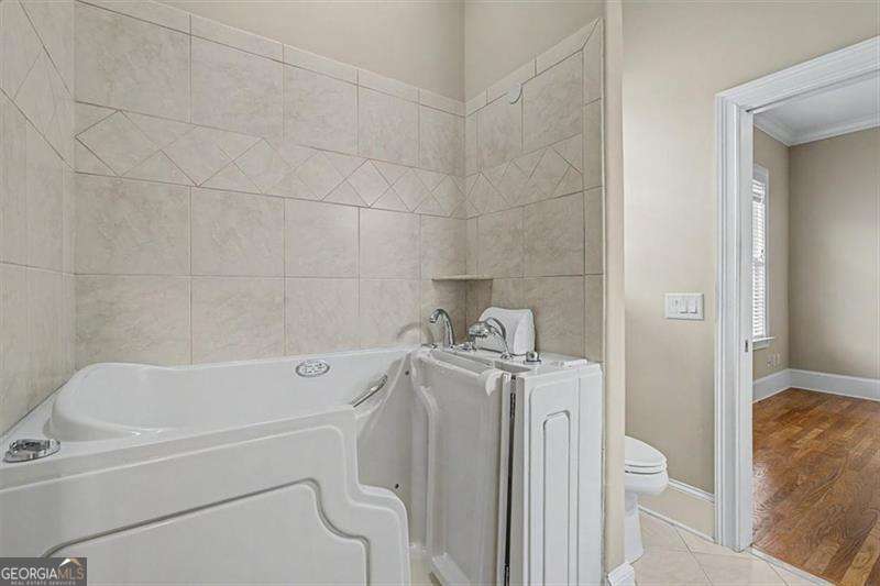 2327 Sandy Oaks Drive Property Photo 26